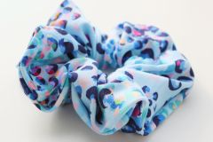 “Blue Rainbow” Scrunchie ? — Soft & Colorful Hair Accessory ?